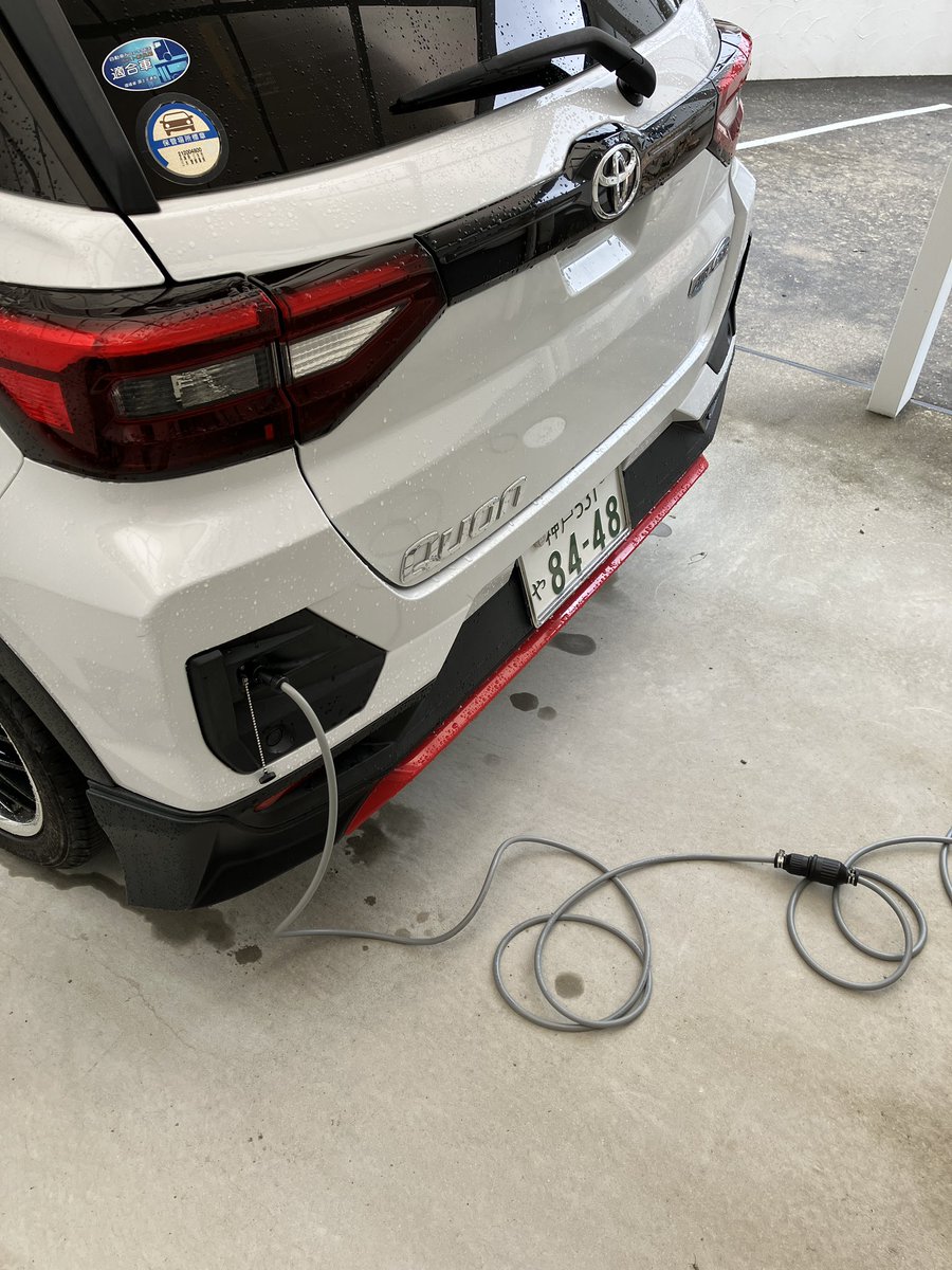 KL_nanchan's tweet photo. エアループ(大嘘)クオン(大嘘)PHEV(大嘘)完成 https://t.co/FoYcV11ryd