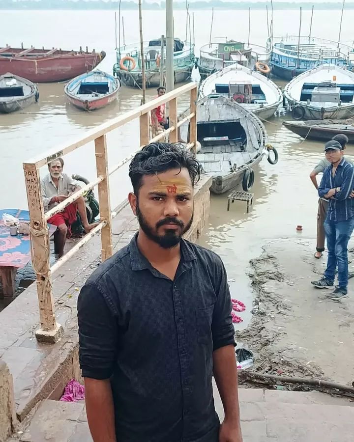 Babulkumarsing's tweet photo. #nsfwtwtًً  #LaCasaDeLosFamososMéxico #100AñosConFidel #salı #ErenBülbül #قومی_زبان #leakedvideo #PabloeLuisão #iyikivarsınferhatgedik #AliceDeAndrè  #babulkumarsingh https://t.co/WuBz7osTEV