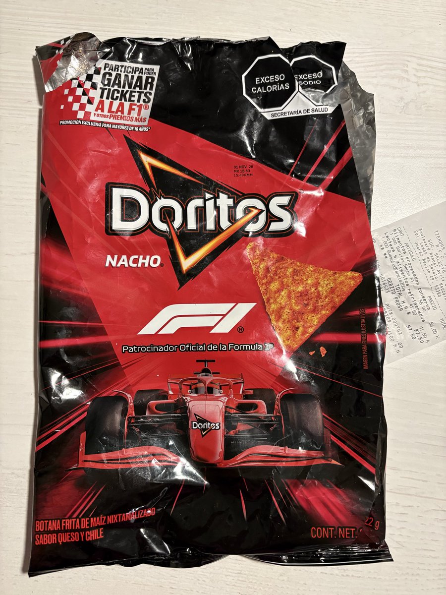 o_trudi's tweet photo. Ayer compré unos @Doritos_Mx con promoción de la Fórmula 1 en @Chedrauioficial  Parque Toreo y no traía la tira para participar, creí que era falla del producto y resulta que al revisar la bolsa se ve que la abrieron por ambos extremos para sacarla y lo sellaron nuevamente 😡 https://t.co/MbbQaHyc2W