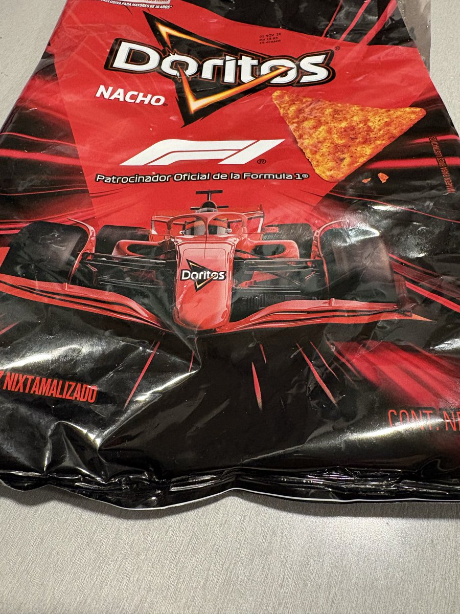 o_trudi's tweet photo. Ayer compré unos @Doritos_Mx con promoción de la Fórmula 1 en @Chedrauioficial  Parque Toreo y no traía la tira para participar, creí que era falla del producto y resulta que al revisar la bolsa se ve que la abrieron por ambos extremos para sacarla y lo sellaron nuevamente 😡 https://t.co/MbbQaHyc2W
