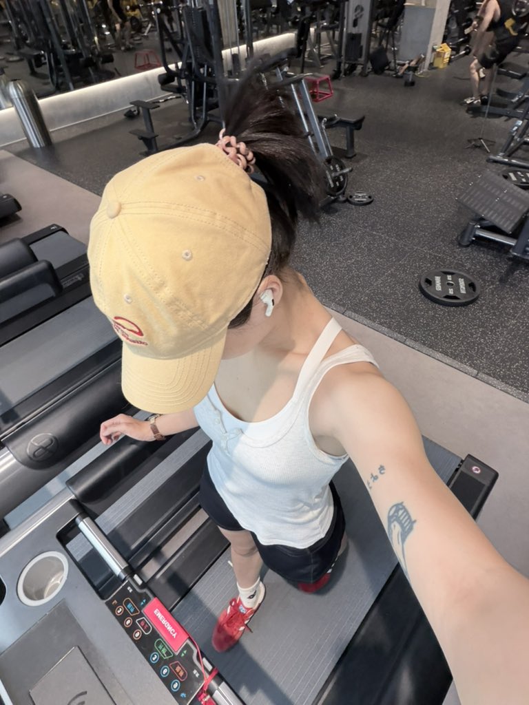fleewithWan's tweet photo. 训练ootd打卡 https://t.co/9bvoihZ2wC