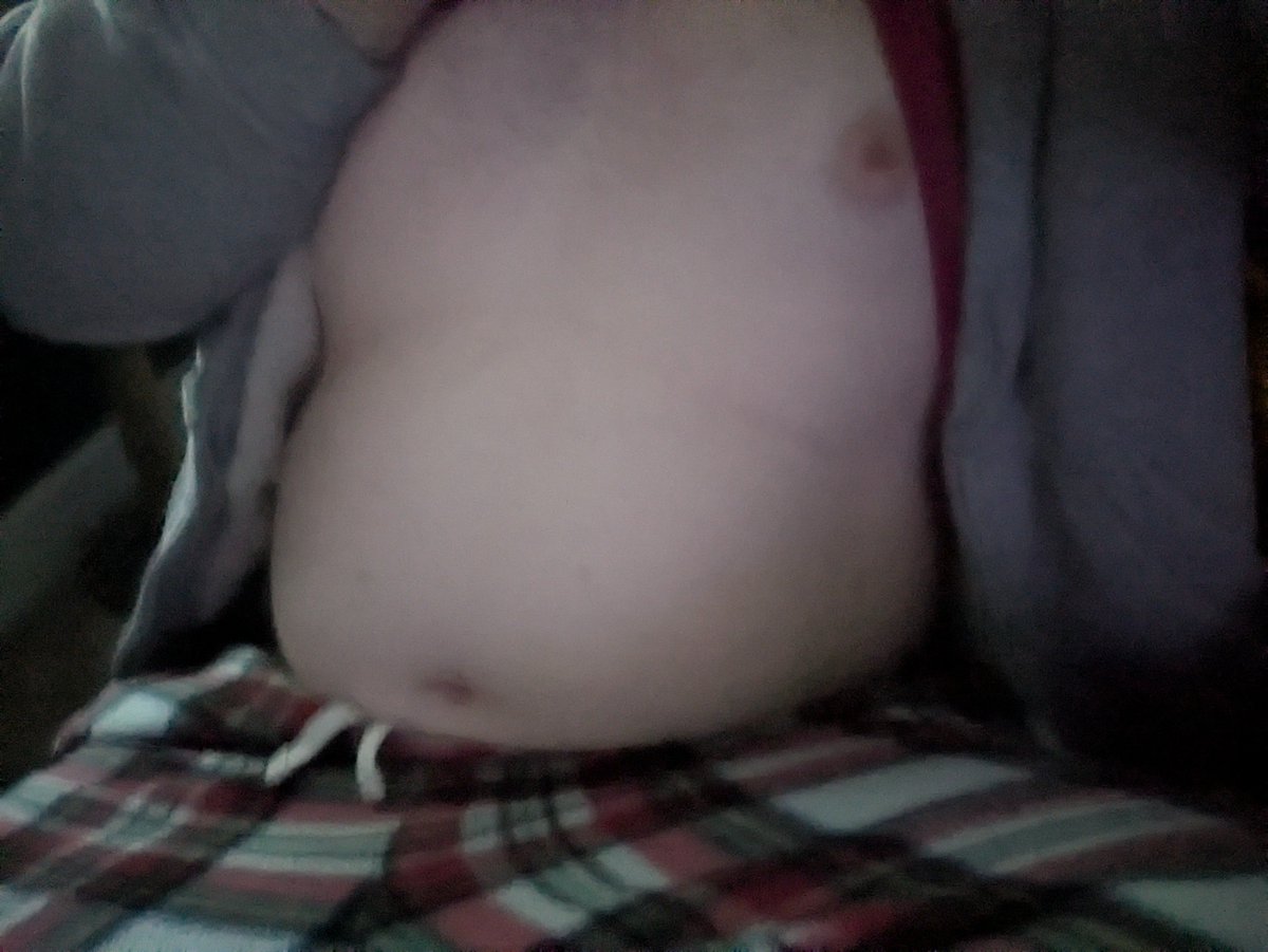 candydandy2627's tweet photo. Oki! Well by popular demand I'm posting some tummy!
I haven't been growing it as much recently but I still like the pudge I have
I hope everyone is nice I'm very shy about this https://t.co/rL6cxDK0Bh