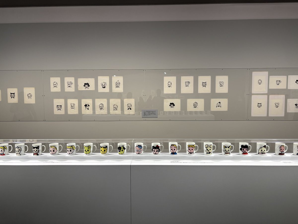YczPb's tweet photo. 横浜　#そごう美術館
"OSAMU GOODS展"
イラストレーター原田治氏のファンシーなグッズを一斉展示
誰もが目にしたことがあるファンシーなグッズ、私より若干世代が上のお姉様方の「カワイイ…」のため息溢れる展示会でした
しかし、この時代のデザイナーのセンスは凄まじい https://t.co/D5sTl10KWF