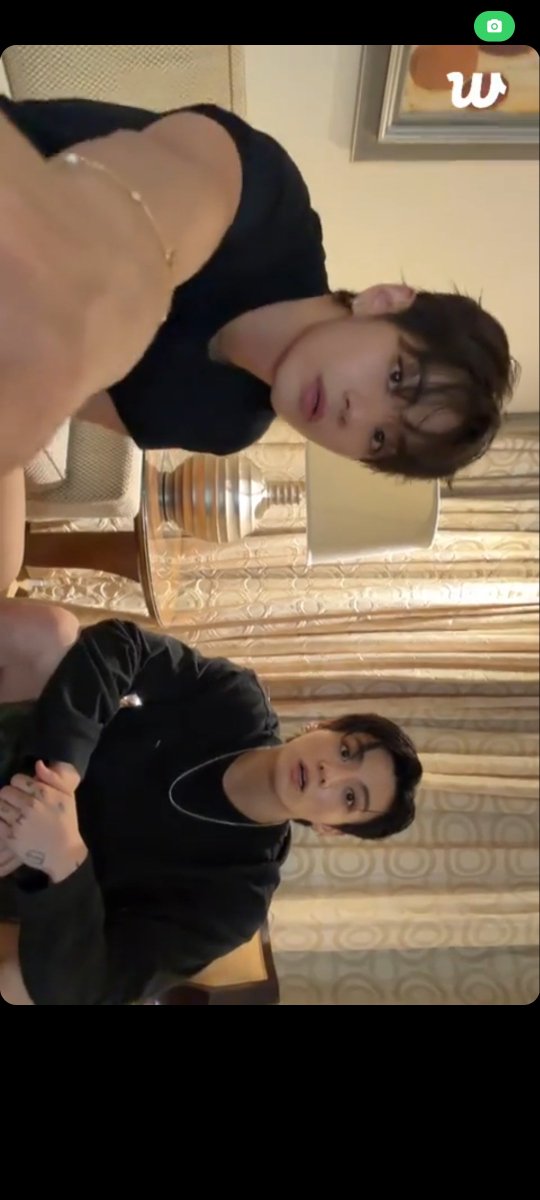 luu_9402's tweet photo. Hay cosas que llegan en el momento justo. Si hay taekook hay felicidad https://t.co/AMgLSkYPyH