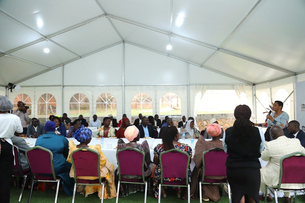 keith__klein's tweet photo. "Development begins when people identify their challenges, agree on collective efforts and solutions." Col.Edith Nakalema (@edthnaka); head, @ShieldInvestors .

#EmpoweringInvestors https://t.co/eLnxnGYdi2