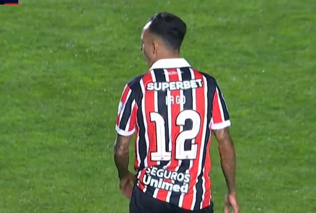 editsstricolor's tweet photo. Acho que esse mano vai pegar a titularidade do Wendell...

Mas posso estar enganado https://t.co/HRumghBigl