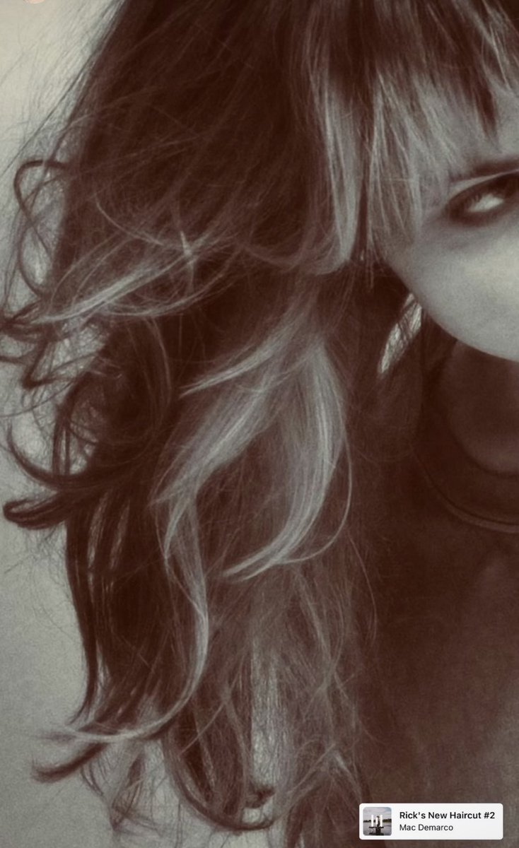 MumblesUpdate's tweet photo. Milo posted an instagram story announcing her new hairstyle! https://t.co/mV7tCnJMCw