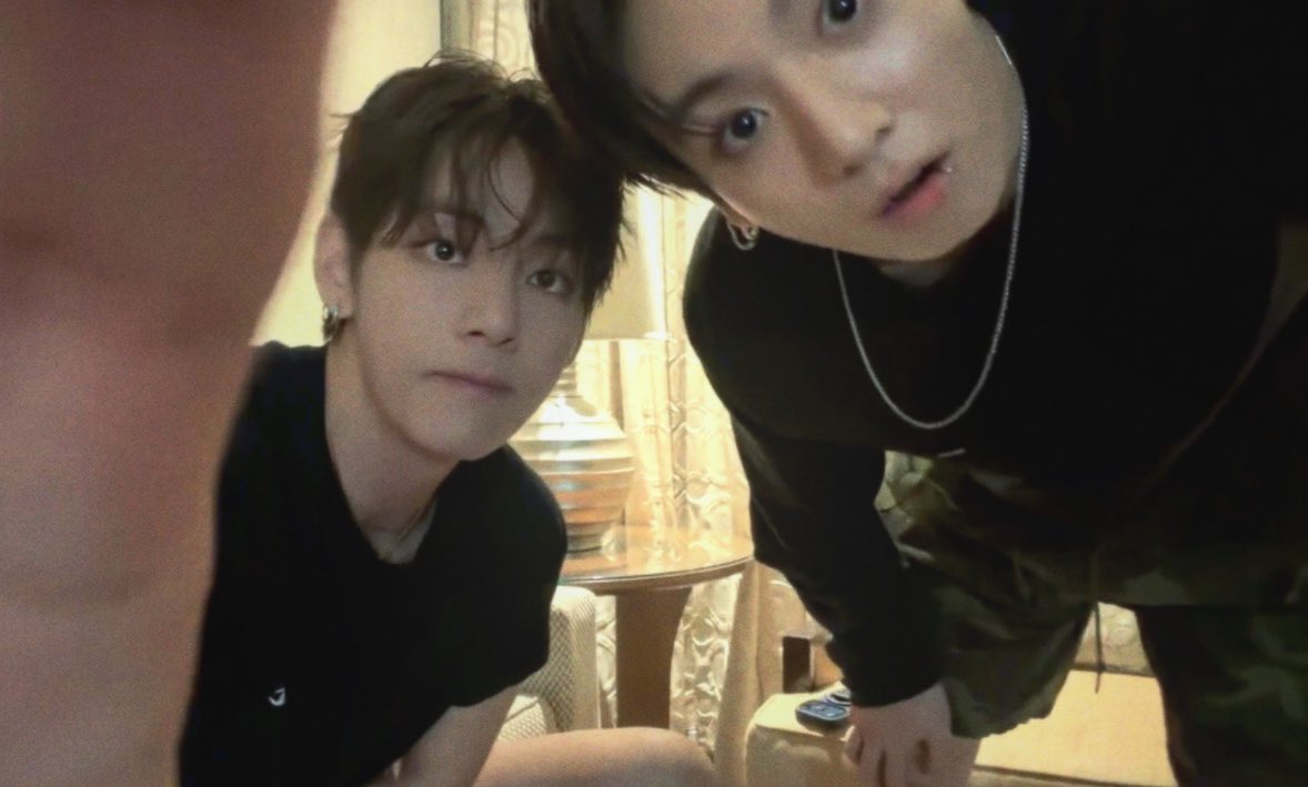 kooadmirerr's tweet photo. 🐻🐰 https://t.co/H5H3aUWvBd