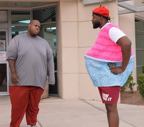 AcEvAne's tweet photo. So you  forced a teenage girl  to keep interacting with a fucking predator, potentially traumatizing her, so YOU could get your content, dress up like a fucking cupcake and go viral “catching” him.

And the fat bag of shit is still free. fuckin stupid.🤦🏽‍♂️ https://t.co/RqkcgLM8NG