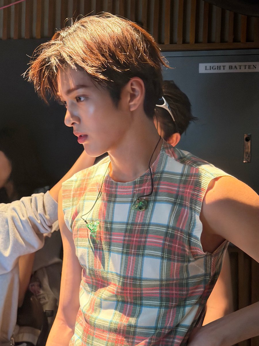 Yunaminn's tweet photo. @AHNKEONHOGLOBAL #KeonhoBringsTheHeat 
#KEONHO #건호

KEONHO SETS TEXAS ABLAZE

KEONHO proves his IKEONIC status every day through the massive HOGAN EFFECT https://t.co/C5rsuPVPaQ