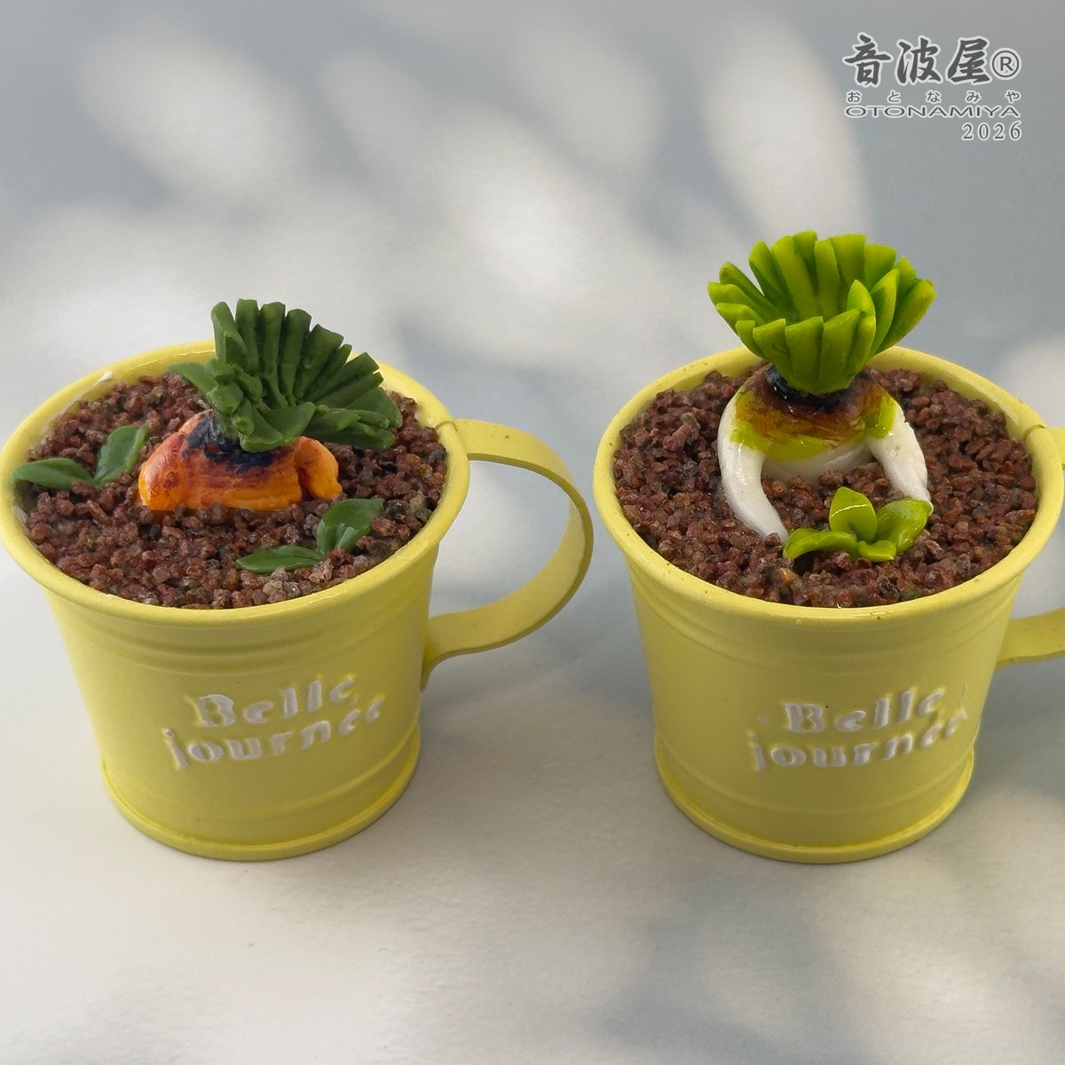 otonamiya's tweet photo. せくすぃ~おすわり大根&人参 植木鉢
Sexy sitting radish & carrot Flowerpot
#粘土
#claywork
#ハンドメイド
#handmade
#リアルフード
#ミニチュアフード
#fakefood https://t.co/RIKbin1WPT