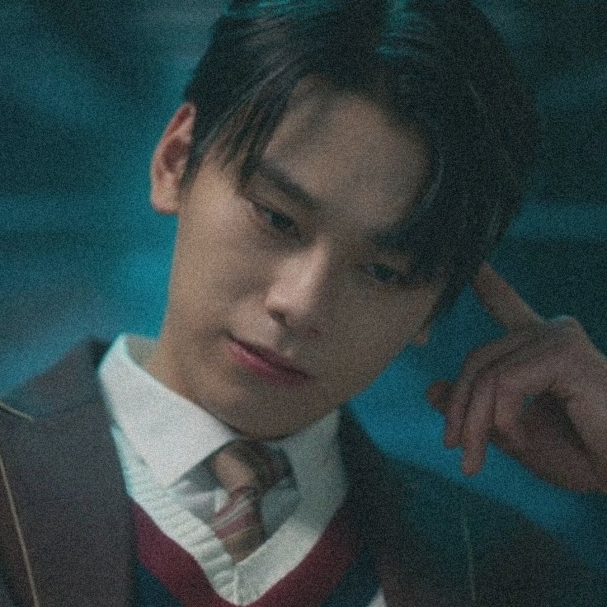 huntervichh's tweet photo. This rival gang would be a crossover with the Yeonbaek gang of Pi Hanwool's father — on the other hand, Seongjoon is Seongje's cousin. Naturally, Seonggyun will be there (and yes, Gyujin's appearance will change as the plot unfolds — Probably your personality too, lol). https://t.co/hrIanH7IOT