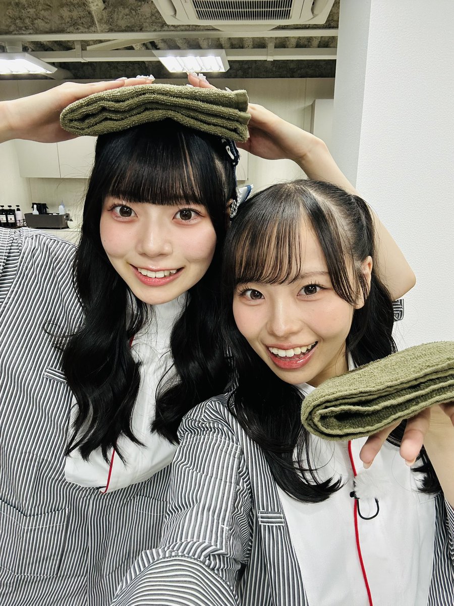 nmb48_emosuto's tweet photo. 🤳 #エモスト 第22弾📢

8月16日(日)25時20分から放送！✨

参加してくれたのは…❓
#まいてぃー 🍣
#まこち 🍖
#やよい 🍫 
#こよりん  🎮
#みそら 💃
#りおぴ ✂️

「 #エディオン💡」
「 #大江戸温泉♨️」
「 #プラージュ🧴」
に分かれて”エモい瞬間”をご紹介📣
楽しみにしていてね🎈💕

#NMB #NMB48 https://t.co/qQRptJE2vr