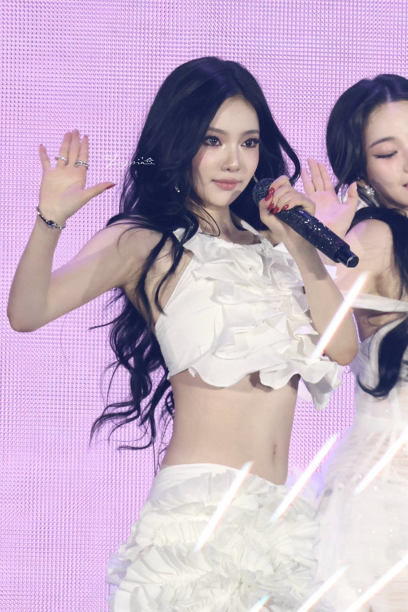 imnotlyssia0411's tweet photo. 260808 

energetic angel👼🏻

#NINGNING #닝닝 #宁艺卓 #에스파  #aespa https://t.co/S4mR1oMxnH