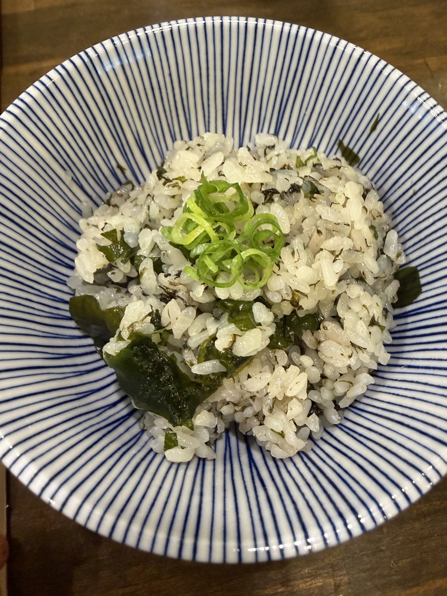 sienmatu's tweet photo. 松川村
らぁ麺麦一粒
つけ麺（塩）
宮城県産海苔とわかめのオリーブオイル和えご飯
67杯目 https://t.co/2gqO7UOaTU