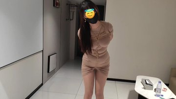 Livylhena's tweet photo. 穿的挺御姐的其实是个小母狗被捆成粽子啦 #母狗 #女大 #反差 #大鸡巴 #骚 https://t.co/H06bcx4M4j