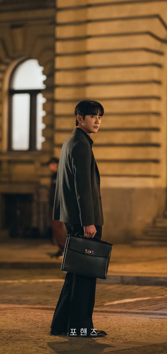 CJnDrama's tweet photo. 고급지고 분위기 있고 다 해..🖤
열일곱에 이어 스물일곱의
비오X정요X재인 배경화면 내 폰에 소장!👀

배경화면 이미지 다운로드는?
👉🏻tvN drama 공식 X에서 가능!

화음처럼 얽힌 청춘들의 우정과 성장 <포핸즈>
8/29 [토] 밤 9:10 첫 방송 | tvN

#tvN #포핸즈 #FourHandsTwoSonatas
#송강 #이준영 #장규리
#즐거움엔20tvN #스트리밍은TVING
