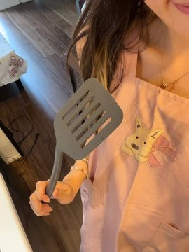 tiagolvr7's tweet photo. 好久没自己做饭了，拒绝外卖的一天 今日菜谱：白灼虾，蒜蓉蛏子，清炒地瓜叶，牛肉炒芹菜。可谓是色香味俱全呀，你们觉得呢？#周末愉快 https://t.co/Wuz1ETnEp3