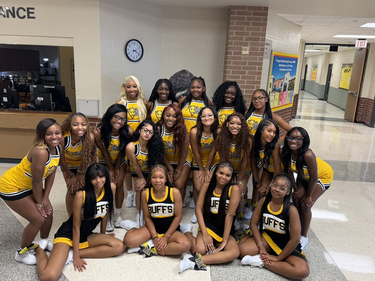 DrSanders9's tweet photo. Some First Day of School pictures #buffpride💛🖤 https://t.co/dv17zs6mIM