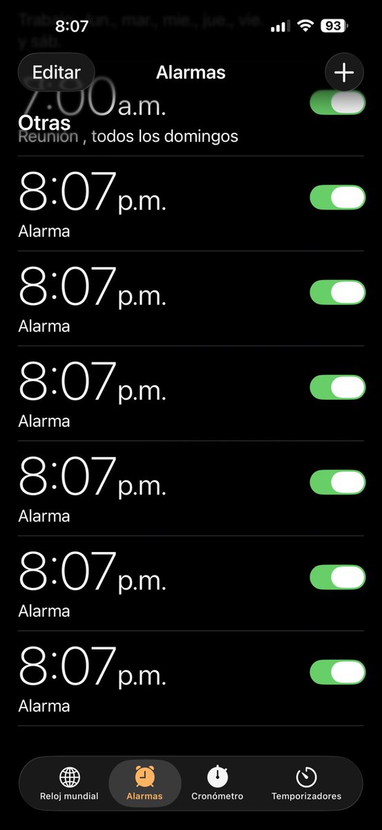 parratj's tweet photo. @ifrnb Pues es nomas cuestión de ponerle más alarmas a iOS 26 para que se vea igual https://t.co/fseFyeJ6EG