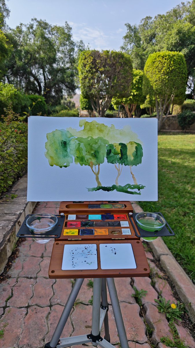 rt000rt's tweet photo. أرسم في ديار نجد فينتهي اللون البني وأرسم في طبيعه عسير فينتهي  اللون الأخضر! https://t.co/5ZFpxha86J