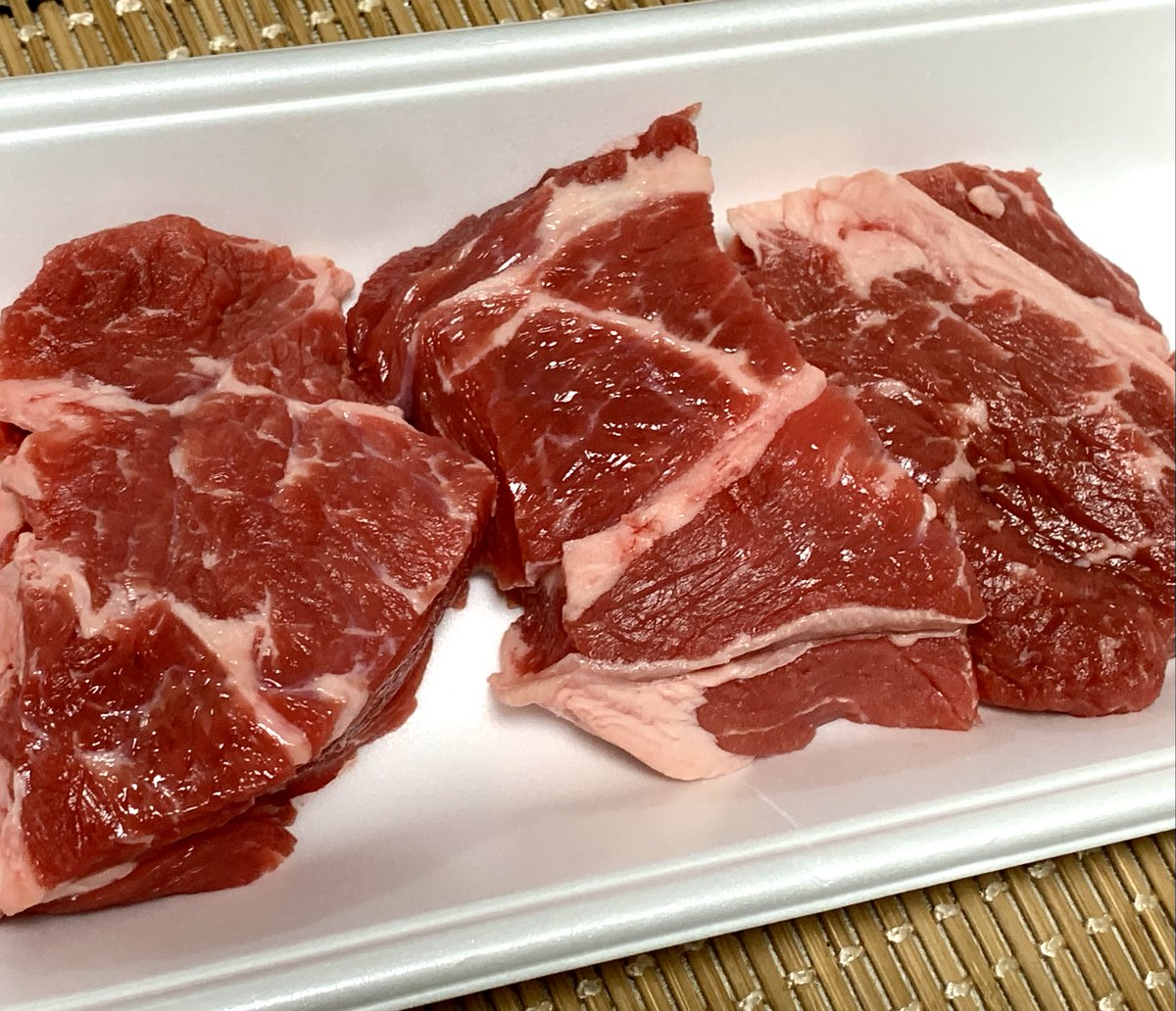 kikomotu's tweet photo. ちょっと筋っぽい牛肉を食べるなら何にしますか？ https://t.co/VAzHByzpoX