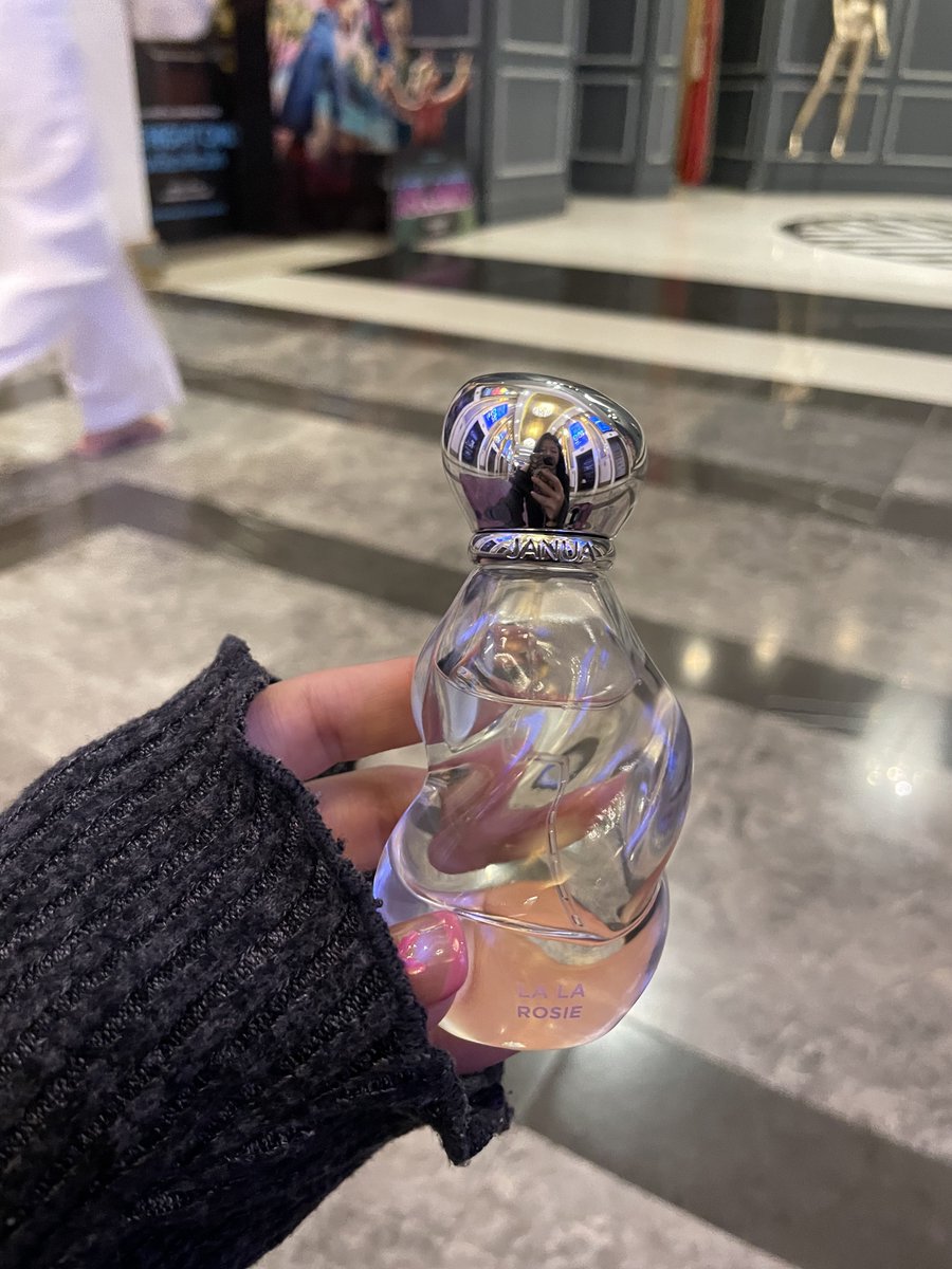 nsblossoms tweet picture