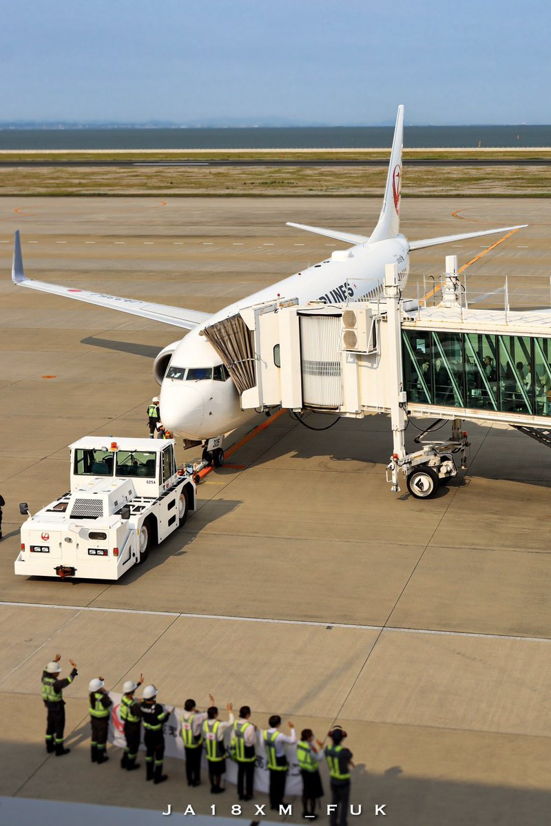 FukLx55937's tweet photo. 🙏
#japanairlines #b737 https://t.co/0BOnyMdFQ9