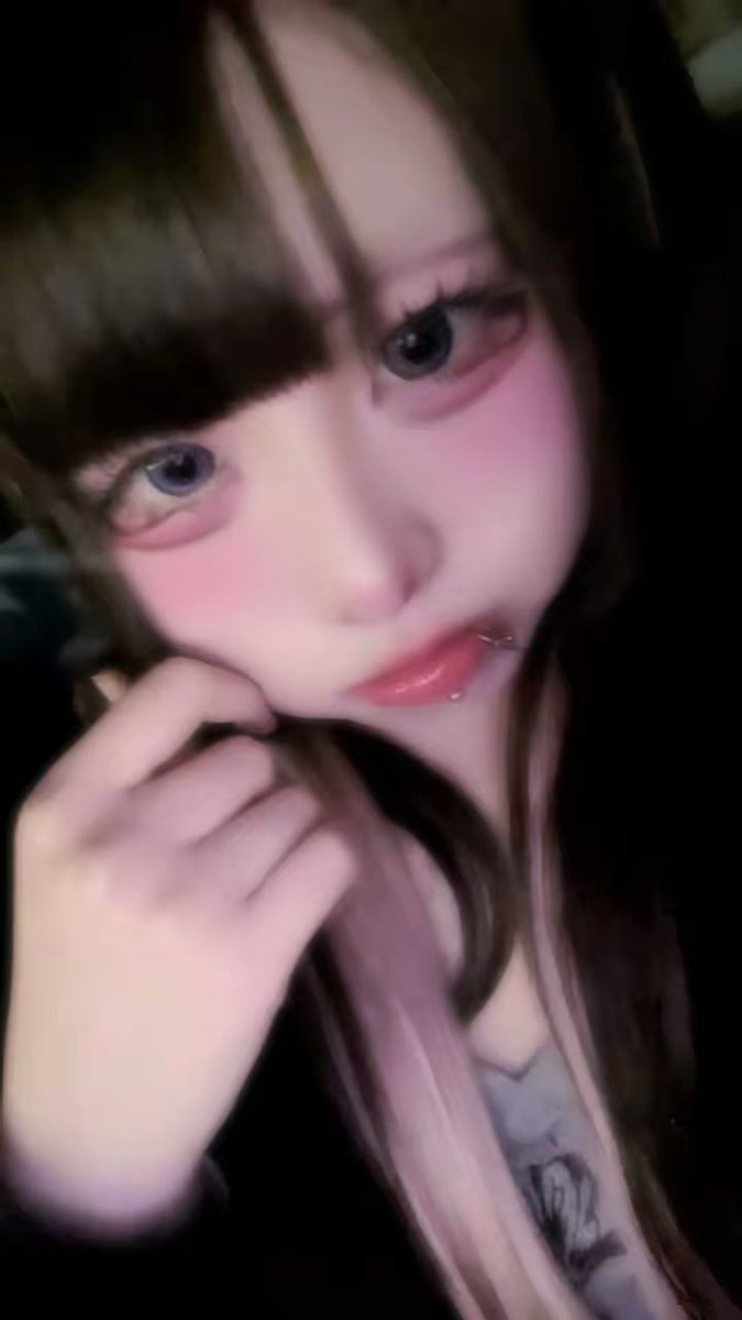 s2ka_12's tweet photo. ˆ ｰ̀ ·̫ ｰ́ ˆ
 #自撮り界隈 #地雷系 https://t.co/etMMd0wWLM