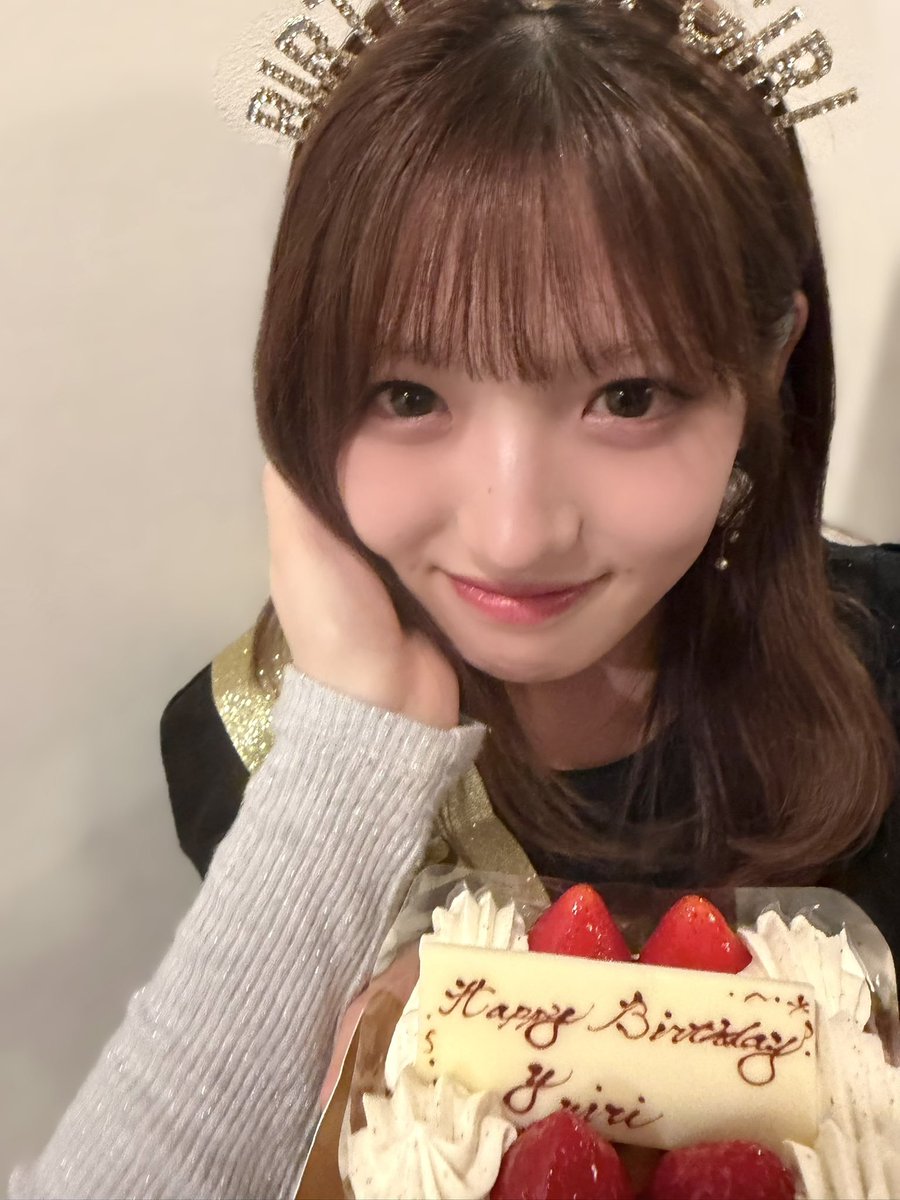yuirin9o's tweet photo. “I turned 29!” 🎂✨ https://t.co/MYDd0kUDK2