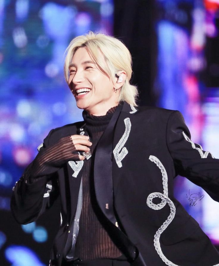 Ways2SayG00dby3's tweet photo. I need Blond Junior to comeback https://t.co/nhv4jGPYfN