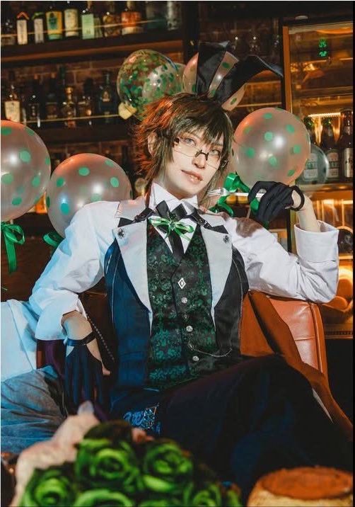 sayo3dsuki's tweet photo. 新刊②の表紙🥹

i7⚠️cosplay🐰 https://t.co/IObG9AKlKD