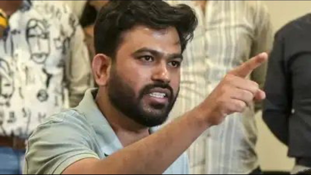 yati_Official1's tweet photo. अभिजीत दीपके का बॉस्टन यूनिवर्सिटी में एडमिशन ही दर्ज नहीं है।
दूसरों से प्रमाण मांगने वाले अब खुद प्रमाणपत्र ढूंढते फिर रहे हैं! 😂
बताओ पीएम मोदी की डिग्री माँग रहा था

जबकि ये खुद फर्जी स्टूडेंट निकला😂😂 https://t.co/xFURBcQLlP