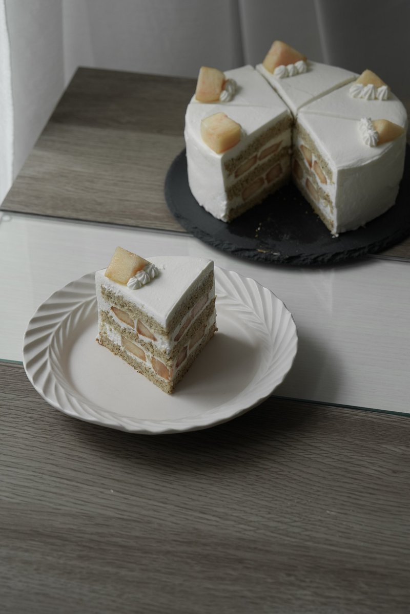 oru_ngy's tweet photo. 1100円あればめちゃくちゃ美味しい桃と紅茶のショートケーキを作れます  いいでしょ https://t.co/1Cbd9WGaYM