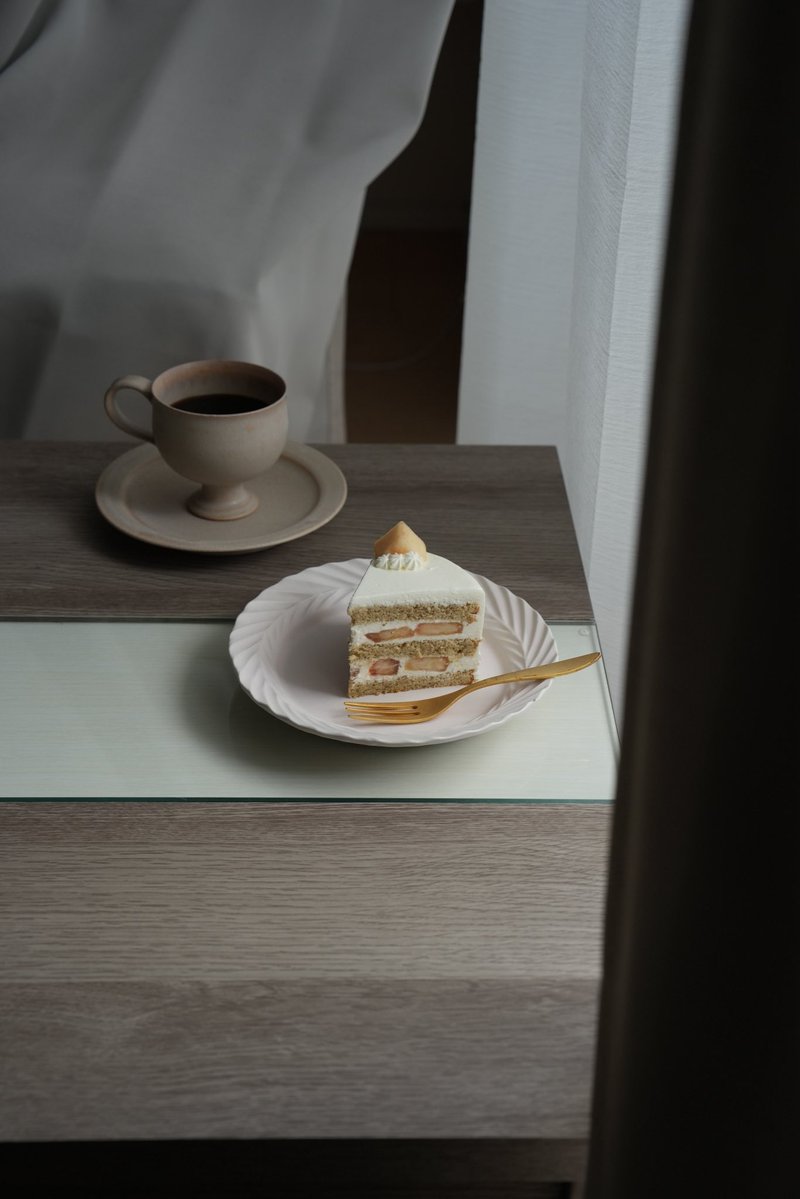 oru_ngy's tweet photo. 1100円あればめちゃくちゃ美味しい桃と紅茶のショートケーキを作れます  いいでしょ https://t.co/1Cbd9WGaYM