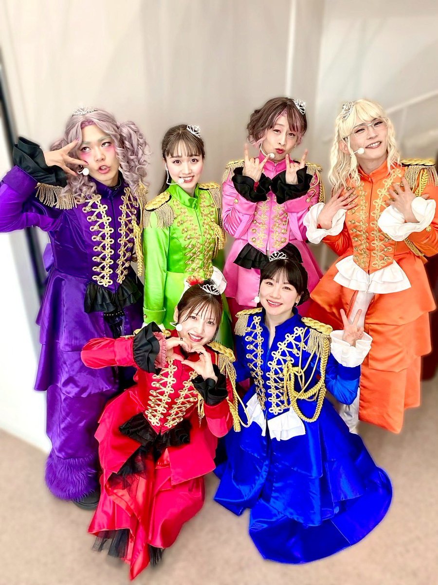 yuirin9o's tweet photo. Idols may seem like they’re always sparkling, but behind the scenes, there are tough times and challenges we have to overcome. Keeping going sounds easy, but it’s actually so hard. https://t.co/5dCkih1vus