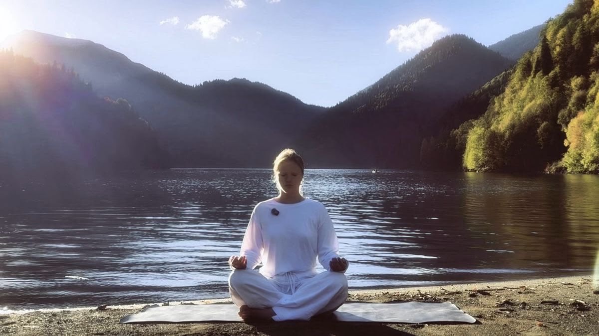 dreamsofkith's tweet photo. opening this account feels like a breath of fresh air, gotta trust myself and keep thriving, i can do this, i can do better than this, i can conquer this. in the name of God. https://t.co/fgbHVTFY94