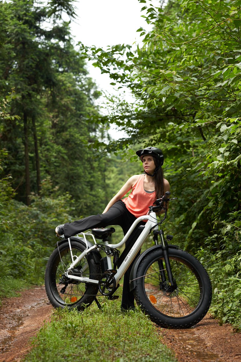 BeecoolBikes's tweet photo. 🔥Bee Explorer: Summer Power for Just $999
⏰Bee Explorer is just $999 this summer! Limited amount!
https://t.co/CBMdK1qIzt
#BeeCoolBikes #BeeExplorer #eBike #ElectricBike #SummerSale #eBikeDeals #RideFurther #FullSuspension #ElectricBikes https://t.co/WM5iP1HCG3