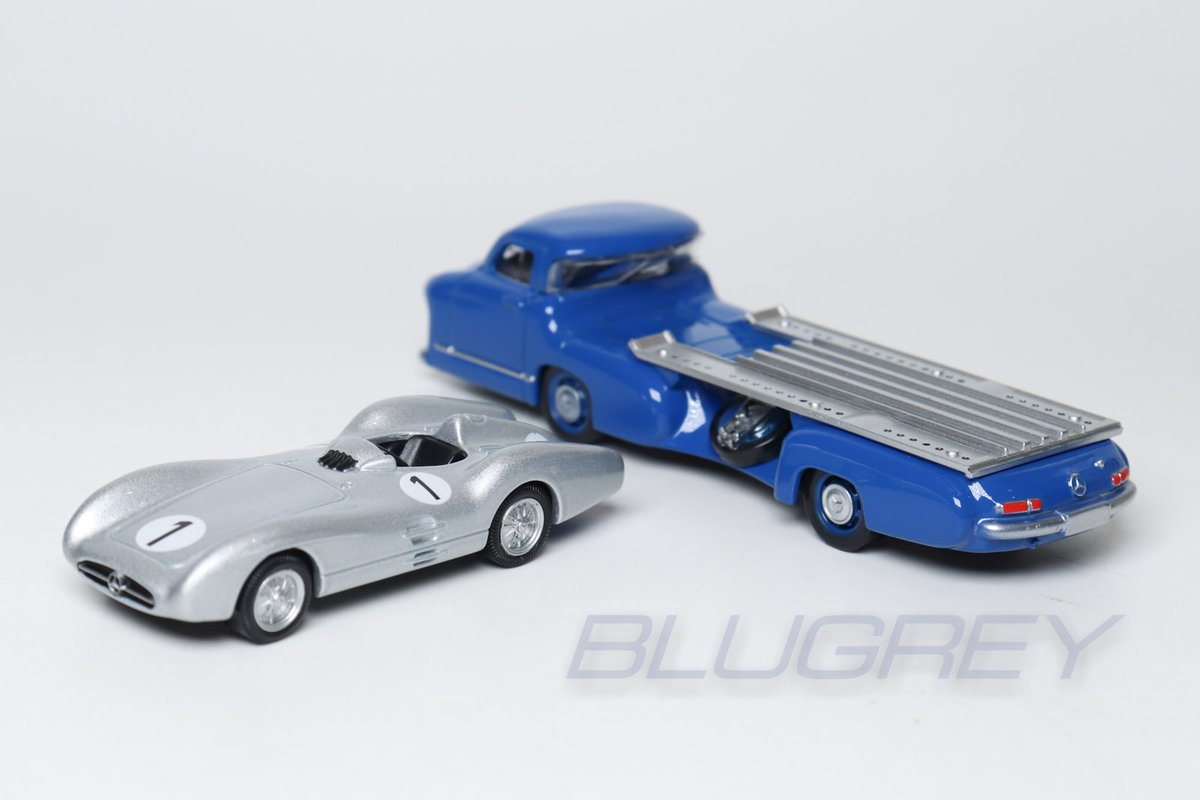 BLUGREY_JP's tweet photo. ノレブ 1/64 メルセデスベンツ レン レーシング トランスポーター
かわいいW196スパイダーとレントランスポーターのセットです🥰
#MERCEDESBENZ #メルセデスベンツ #レントランスポーター #W196 #norev #積載車 #ミニカー #モデルカー #diecastcar #diecastmodel #ミニカーショップ #blugrey https://t.co/pCW6CmH20R