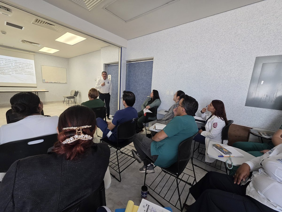 CecamedGente's tweet photo. La práctica médica y de enfermería implica grandes responsabilidades, y también la necesidad de conocer cómo prevenir riesgos que pueden afectar tanto a pacientes como al personal de salud. https://t.co/06oib4rSvK