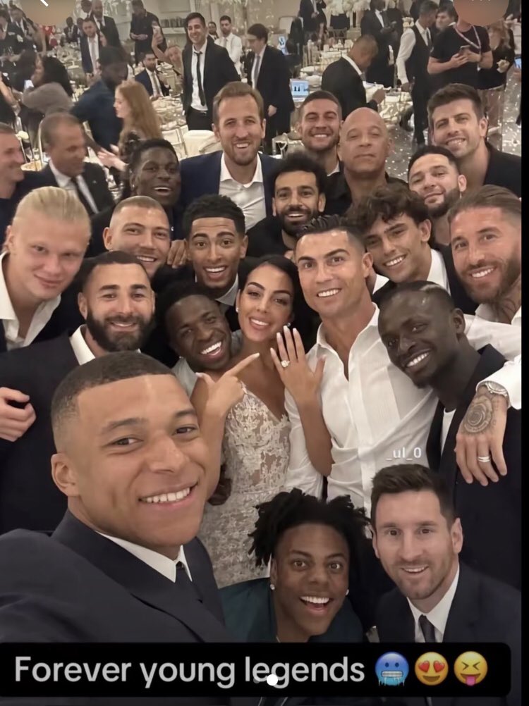 azania1023's tweet photo. After nearly 10 years together, Ronaldo and Georgina are married 🙌❤️😻

I thought Ronaldo and Messi don’t get along ❤️ https://t.co/bTGwncGbi0