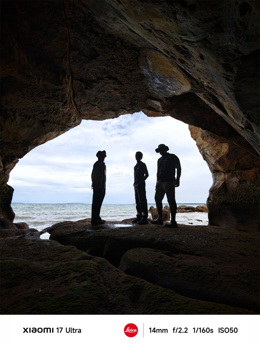 XiaomiMalaysia's tweet photo. Some feelings are better left unspoken.
Just the sea, the rocks, and a moment to yourself 🌊

📸: @n.muif
📌 Get yours now: https://t.co/xjVdDYAVG1

#XiaomiMalaysia #Xiaomi17Ultra #MobilePhotography https://t.co/kd8io1TXBV