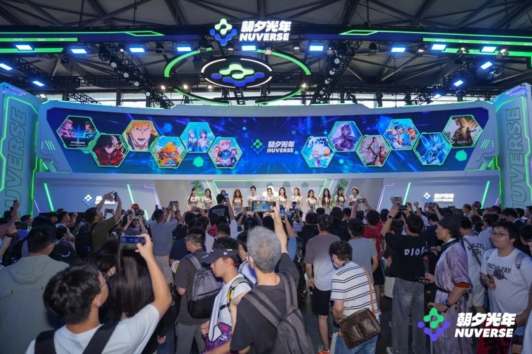 luosiji1986's tweet photo. Nuverse makes a major public return at ChinaJoy 2026 Hall N3, unveiling 12 games from 7 internal studios.

Many believed Nuverse exited gaming after 2023 restructuring & Moonton sale to Savvy Games Group. That is not the case.

Highlights from the product lineup:
✅ Code: Shadowhunter (Oasis): dark‑fantasy PvPvE looter‑shooter, over 1M total players
✅ Code: Zero Realm · Invasion: premium cel‑shaded roguelite side‑scroller
✅ Code: Duel (BlueOcean): hero‑driven tactical shooter
✅ Gather! Berry Town (Glow, overseas test: JungoJam): social life‑sim, pivoted from UGC‑platform vision
✅ Totopia (Jiangnan): casual party‑UGC social game
✅ Code: Ask No Mortal World: experimental Seedance‑powered AI xianxia title
✅ Code: Raybright Strike (Xinguang): 3D grid‑based tactical‑RPG
✅ Neon Studio: unrevealed UE5 sci‑fi co‑op shooter for PC & console

Nuverse has ended unrestrained capital‑heavy expansion. Semi‑independent studios now balance R&D cost and product‑market fit, leveraging ByteDance��s AI and content ecosystem.

Nuverse remains in the game — future products will tell the story.

#Nuverse #ChinaJoy2026 #GameDev