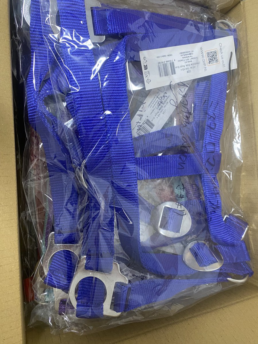 oshiuma_gift's tweet photo. ホーストラストのお馬さん達への
ご支援品の無口を数点発送する予定でしたが、台風がすぎるのを待ち2,3日後に発送することにいたします！
せっかくのご支援品が濡れたり紛失してしまう可能性がありますので💦

発送後迅速にご連絡差し上げます🙇‍♀️ https://t.co/4iG92sjRjr