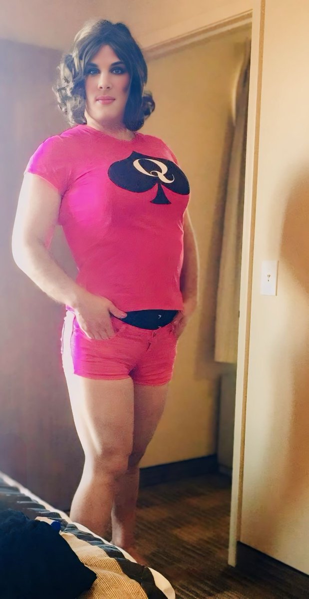 AbiKellieCD's tweet photo. Guy's and Gurlz start following and spread this delightful #Sissyfag @lexicdwhore She is such a cutie and craves and deserves all the attention she gets. Repost and spread her all over the web https://t.co/StLCYSoX3M