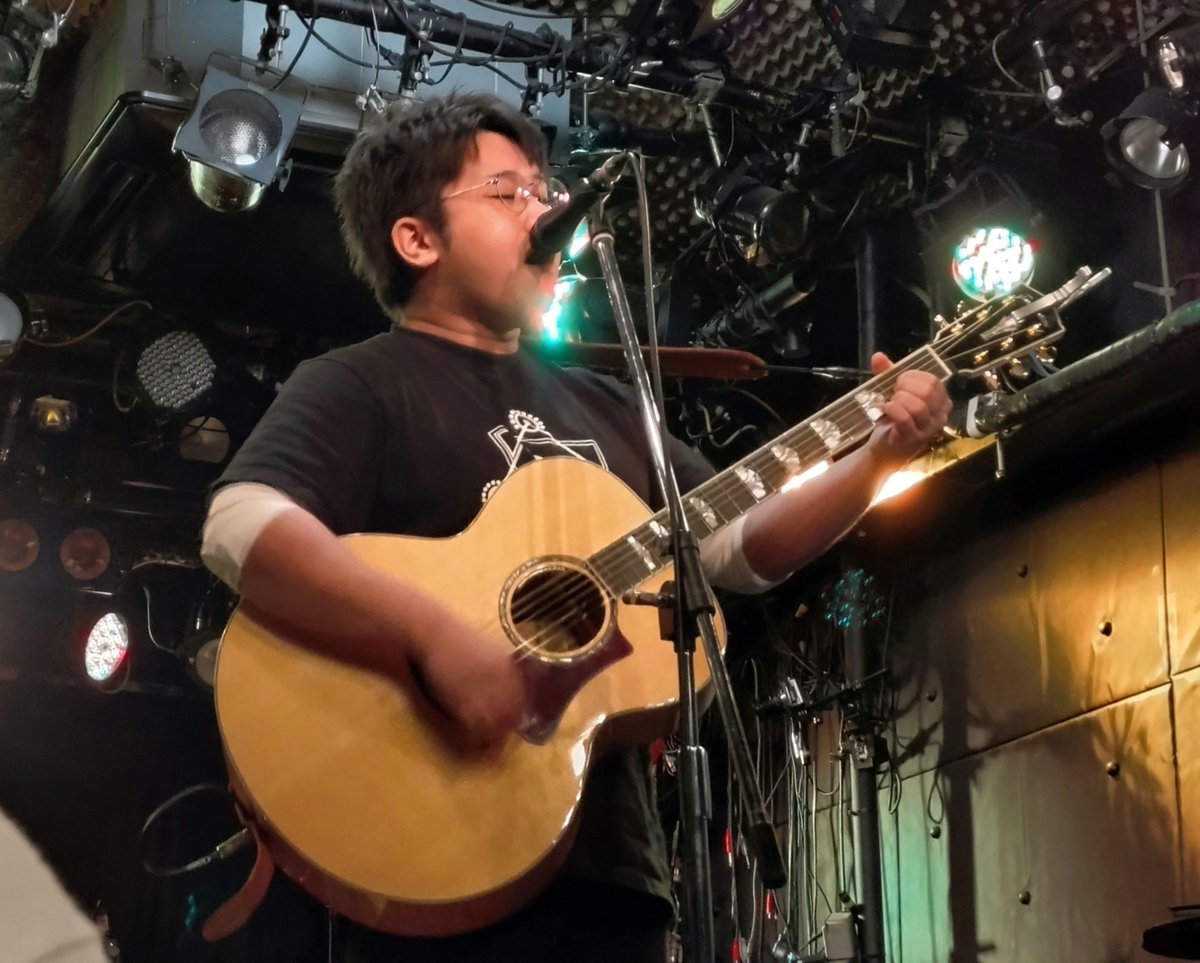 momipple's tweet photo. 仙台ストリート大作戦 屋内振替 LIVE in バーテイク大作戦
やなぎの→福岡県出身で癖のあるキャラの人でした(スベっても気にしない笑)😂
やなぎーの笑
遠藤龍一→ボイパとかいろいろ駆使して盛り上げてた⭕坂梨あおちゃんの二度寝からファンシーを(提供者)セルフカバーでオシャレファンシーしてた🐺 https://t.co/fd7x8FSBuu