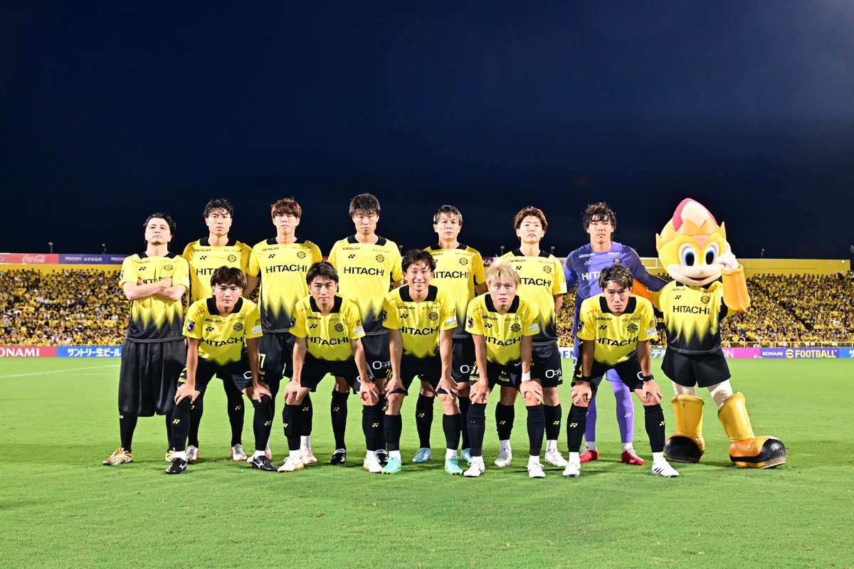 REYSOL_Official's tweet photo. 🟡8/8水戸戦の特別ゲストとして、日本を代表するHIP HOPアーティスト「#KREVA」さんにご来場いただきました！

誰もが知る名曲の数々、そしてスタジアムにさらなる一体感をもたらす圧巻のライブパフォーマンス🔥
本当に素晴らしいライブと最高の時間をありがとうございました！

#柏レイソル https://t.co/yOwQblNiEt