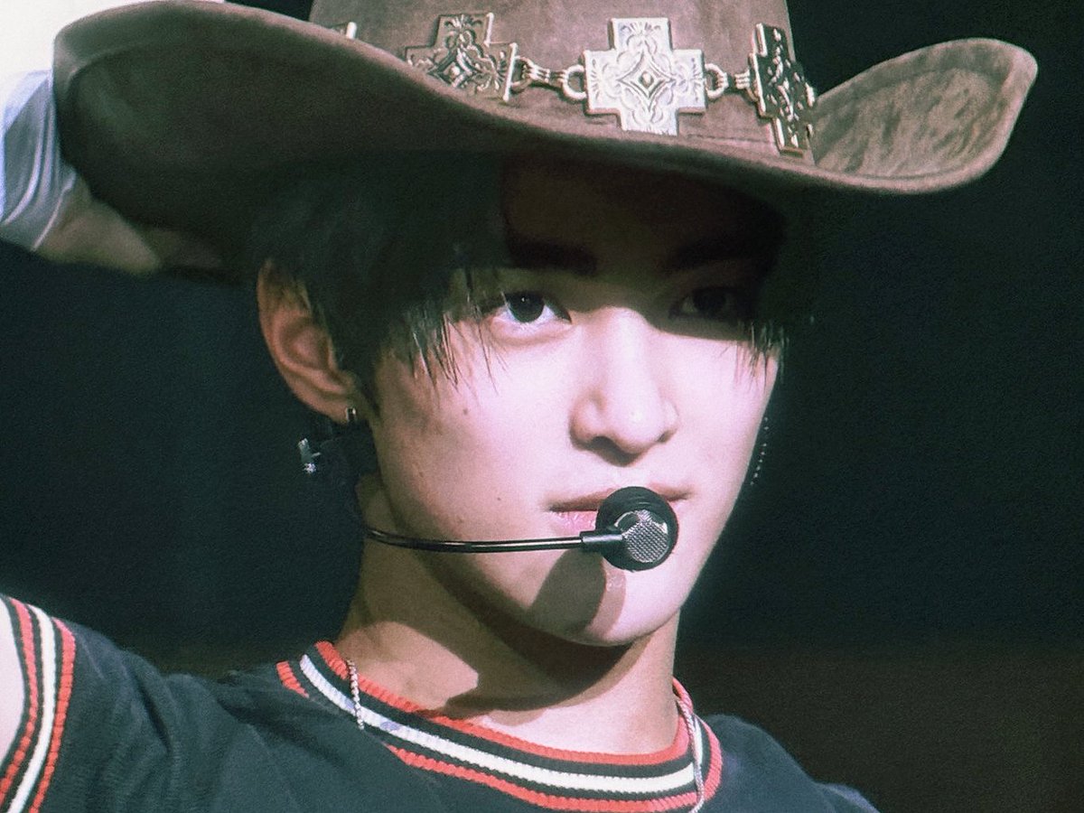 keon_hooz's tweet photo. #keonho cowboy 🤠 https://t.co/wiVYnPCdNs
