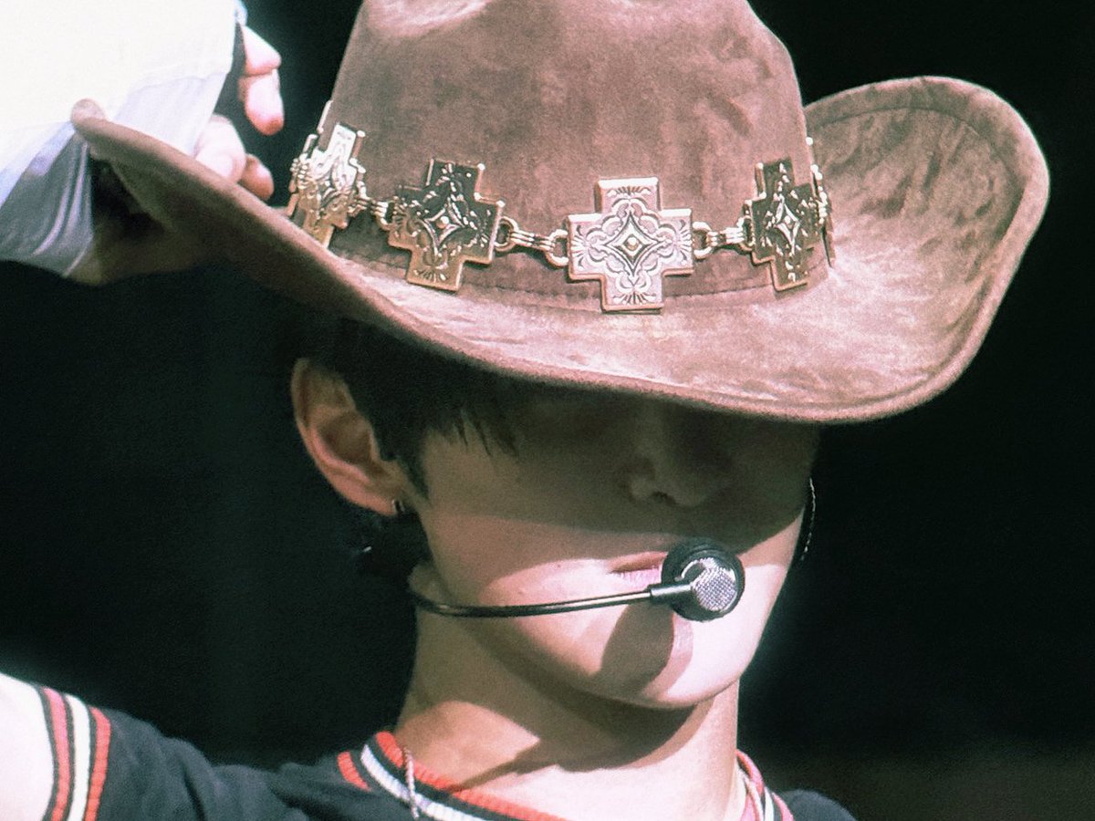 keon_hooz's tweet photo. #keonho cowboy 🤠 https://t.co/wiVYnPCdNs