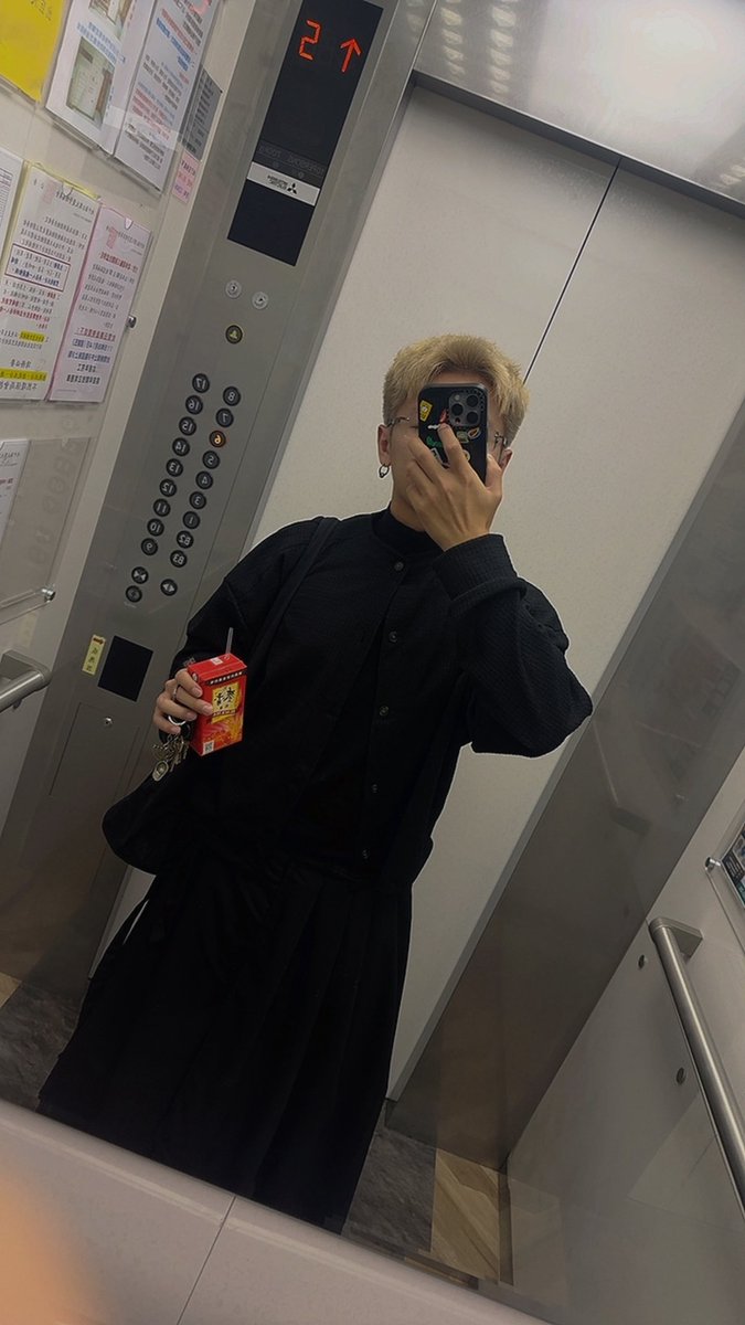 s970555631's tweet photo. 突兀的麥香紅茶.. https://t.co/pVEOoqRas3